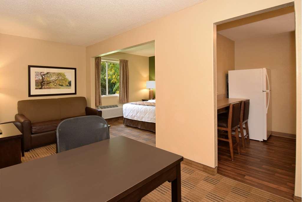 Extended Stay America Select Suites - Detroit - Warren Szoba fotó
